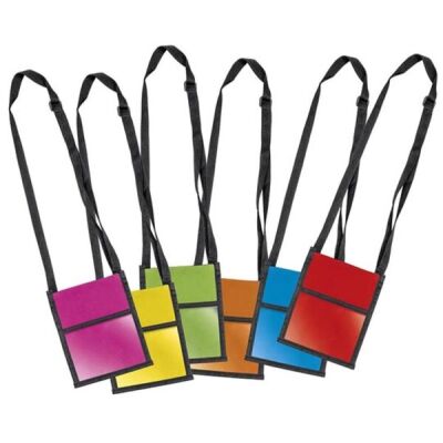 Brustbeutel Velocolor, sortiert, 135 x 175 mm, aus Polyester, Packung à 6 Stück (gelb, rot, orange, grün, blau und pink)