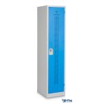 Design-Reihenspind ST41 mit Trennwand RAL5015